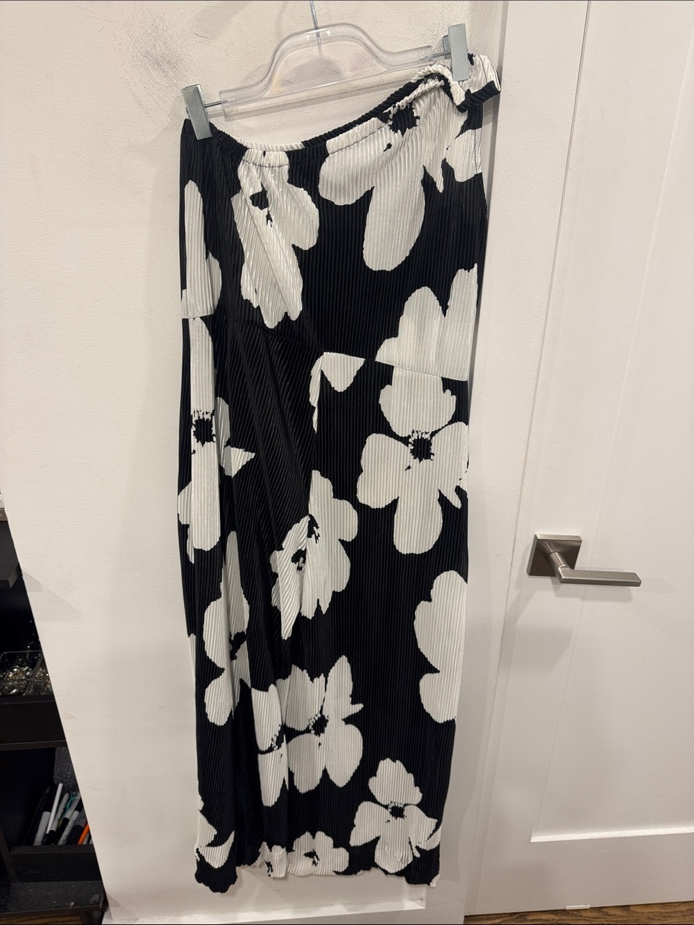 ASOS One Shoulder Jumpsuit - Picture 4 of 4